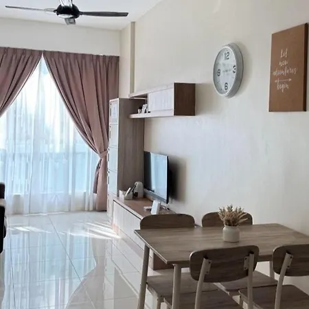 Family Stay At Sutera Avenue,Near Imago Mall